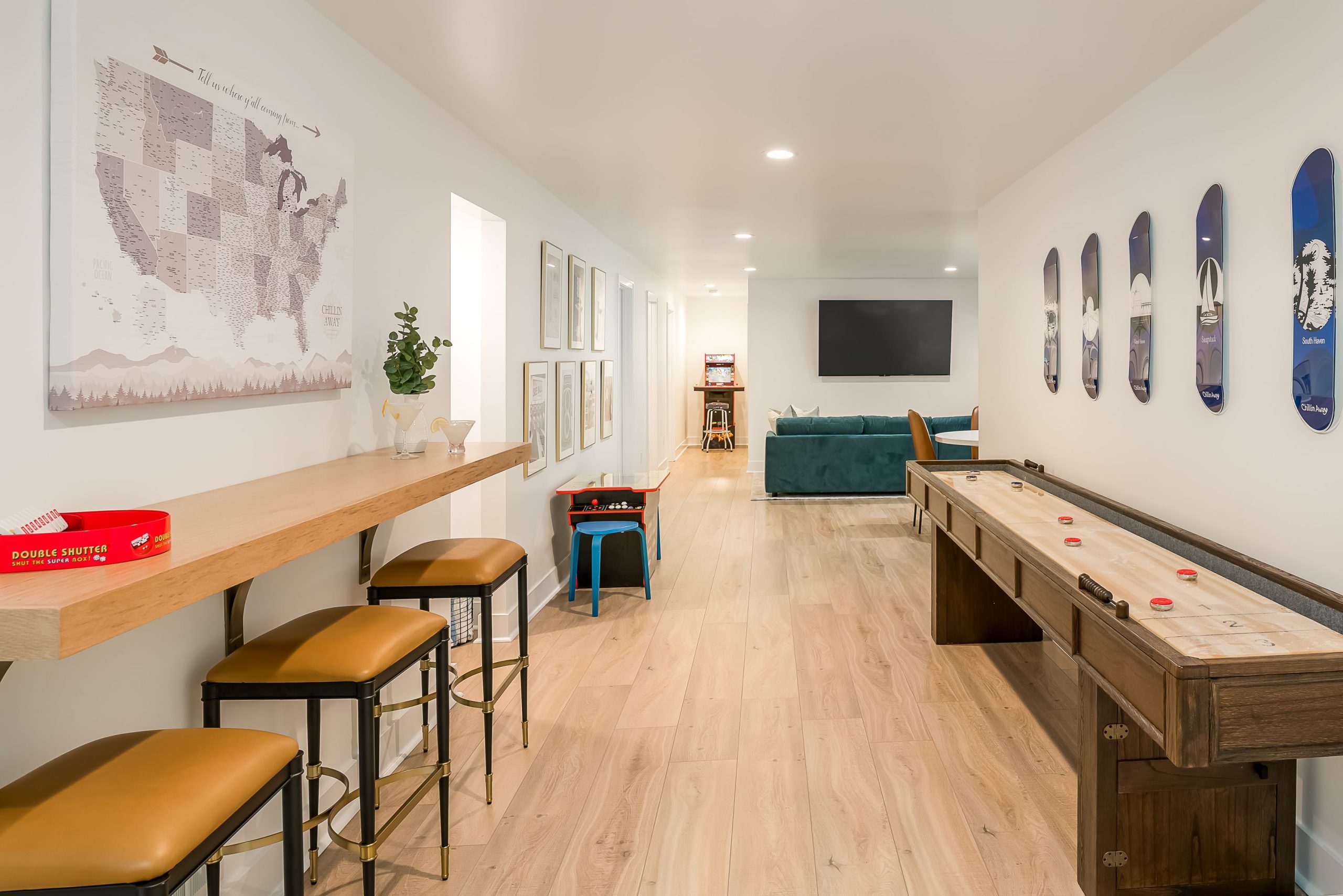 11. Game room full view 7095-glenn-oaks-dr