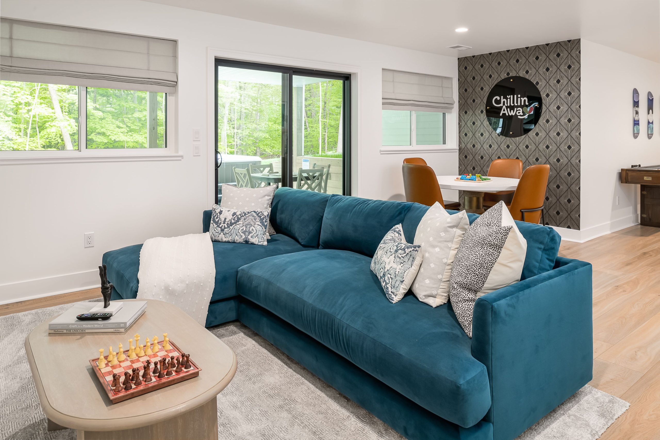 20. Basement couch and tv-7095-glenn-oaks-dr