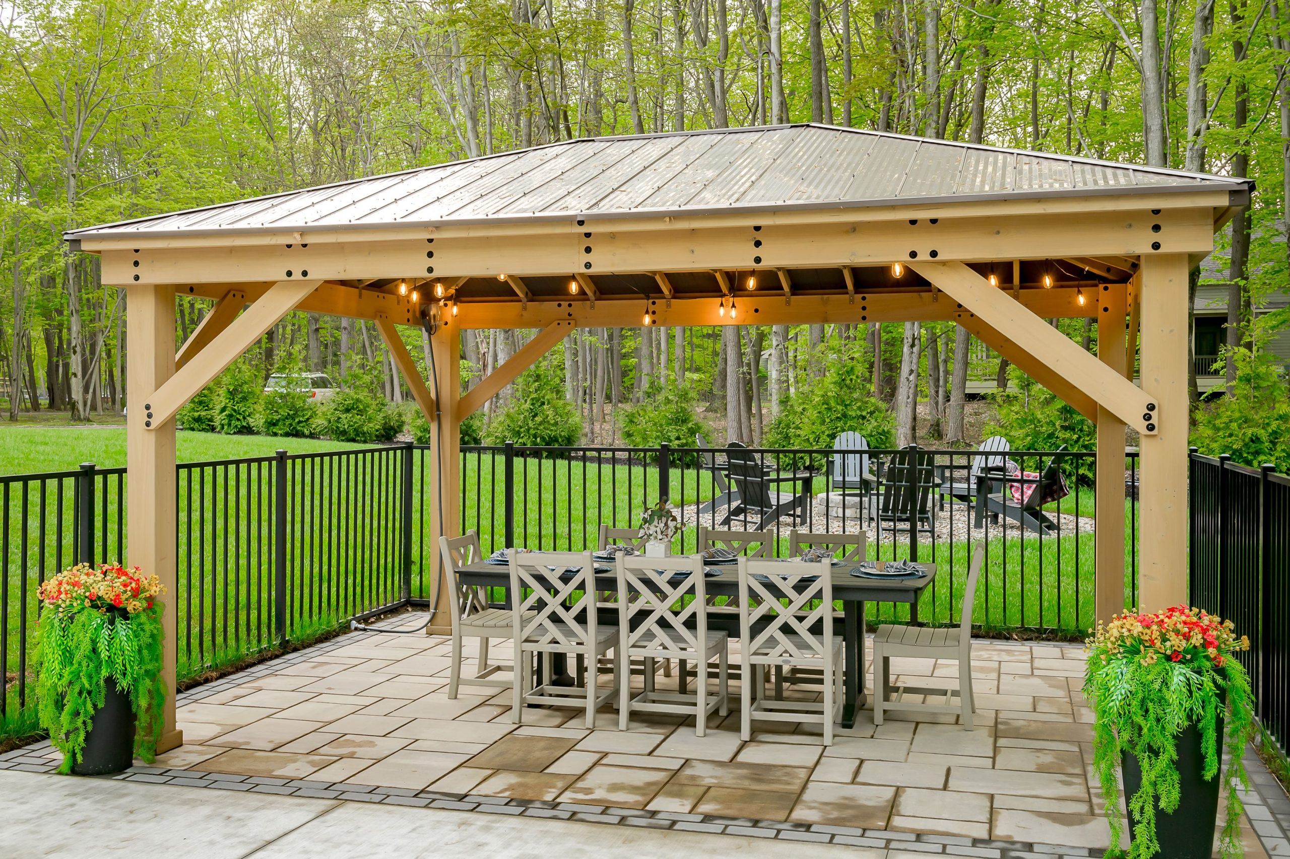 34. Dining outside-7095-glenn-oaks-dr