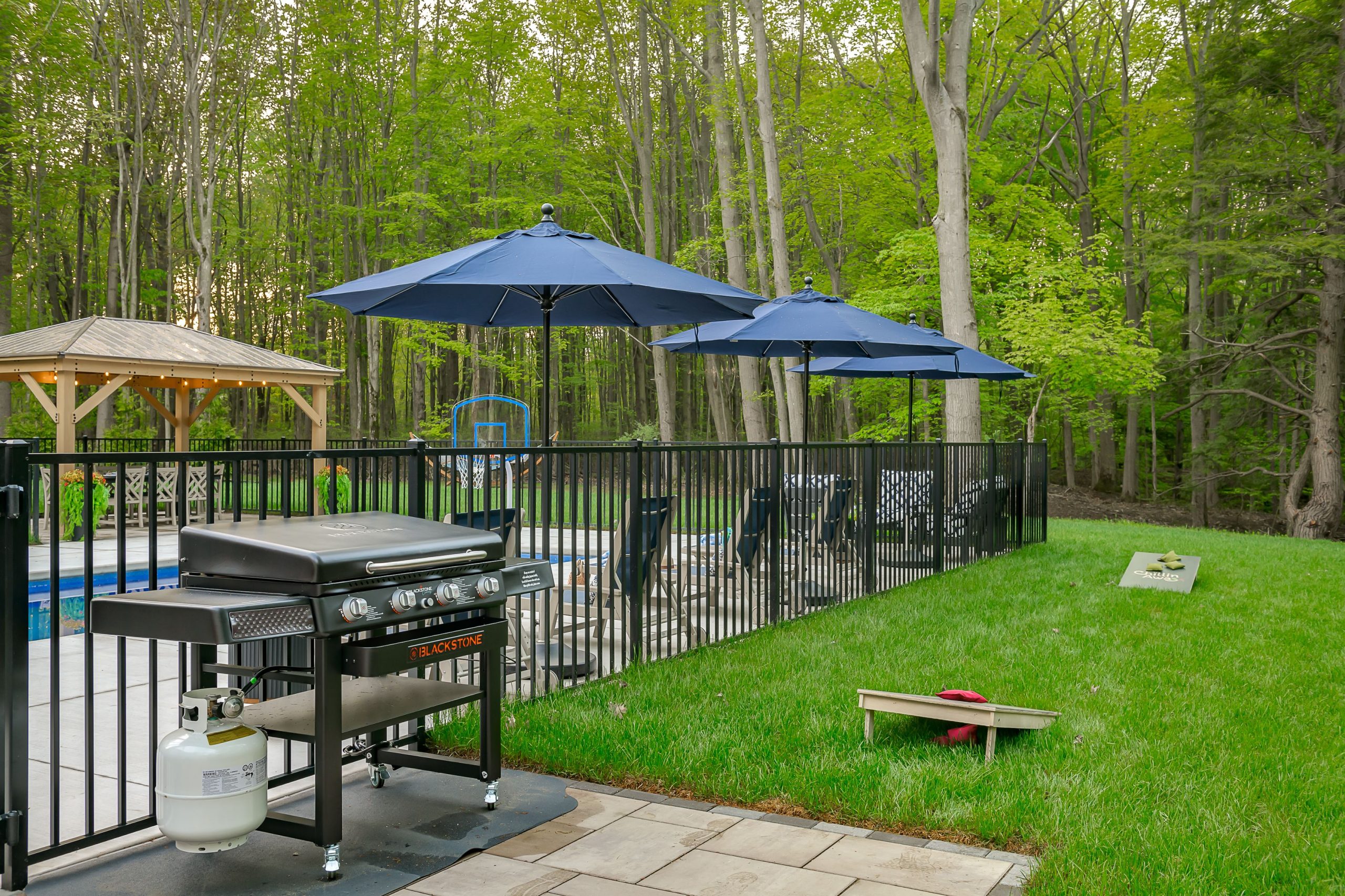 48. Grill and toss-7095-glenn-oaks-dr