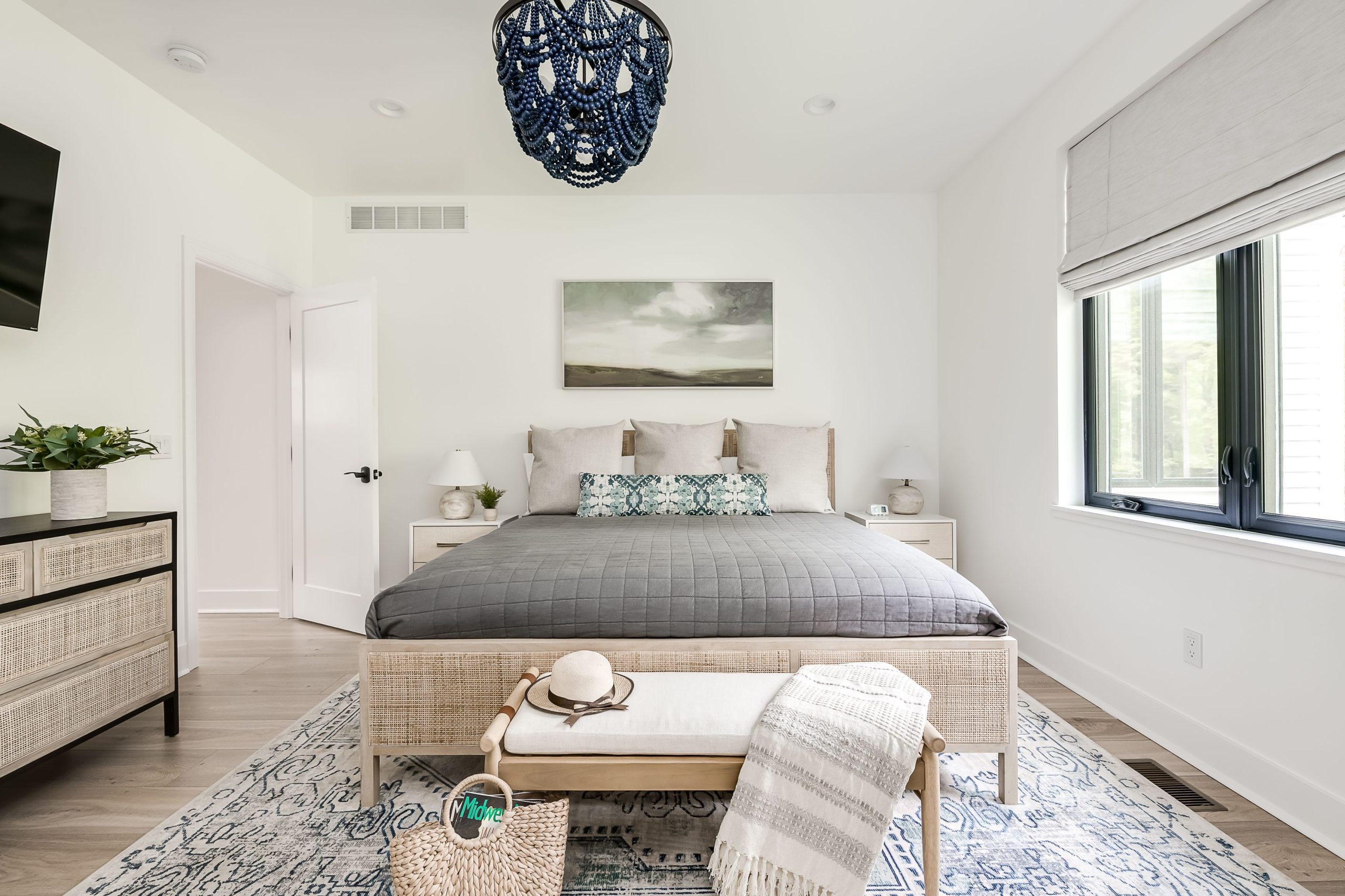 9. King 1 upstairs-7095-glenn-oaks-dr