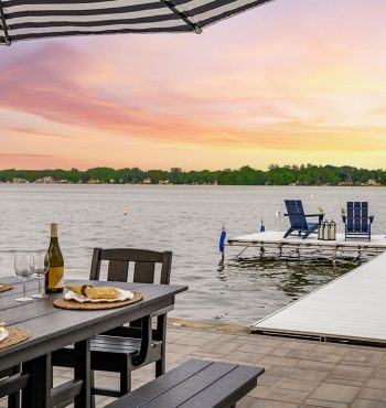 17-Dining-lakefront-with-sunset