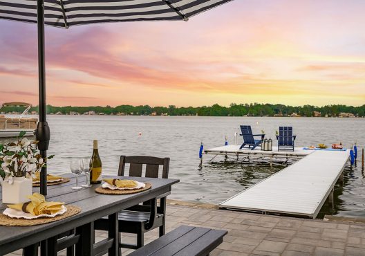 17-Dining-lakefront-with-sunset